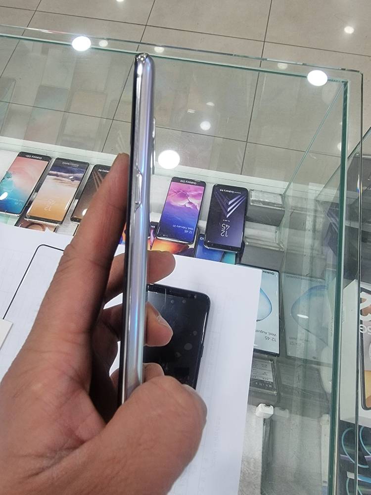 갤럭시S10 5G G977 SK정상해지 256G 팝니다--2