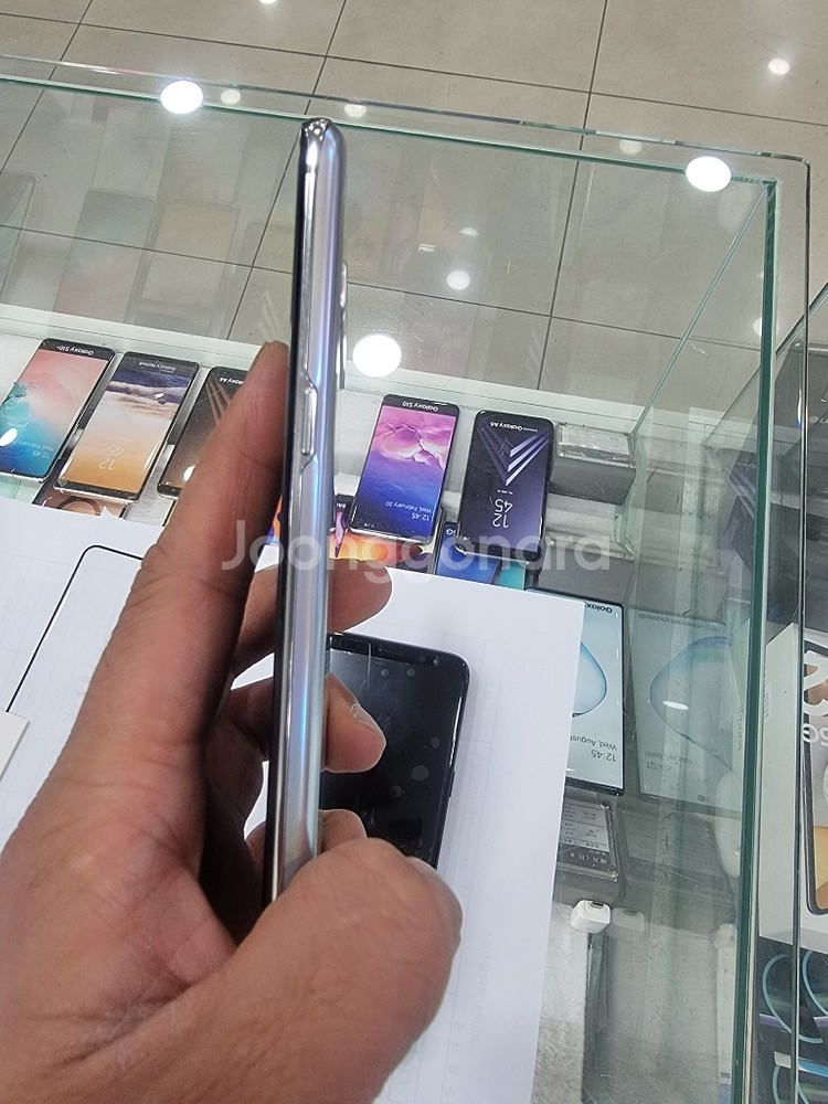 갤럭시S10 5G G977 SK정상해지 256G 팝니다--2