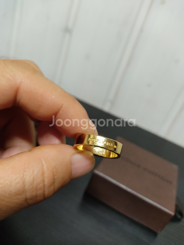 루이비통 Stingray Ring--9