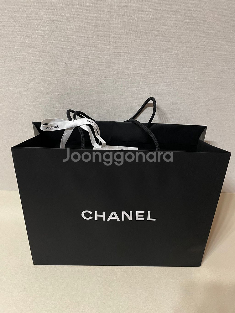샤넬 클래식 미듐/캐비어/은장 블랙 박스 미개봉 새상품--1