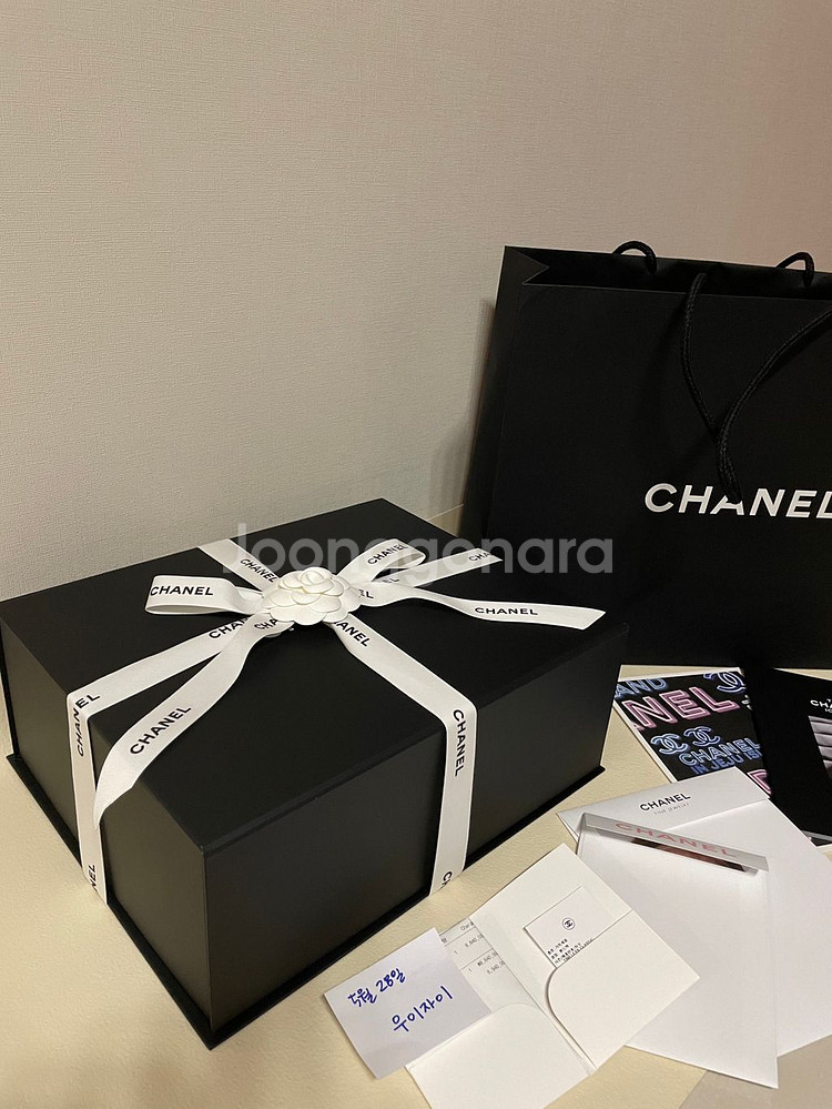 샤넬 클래식 미듐/캐비어/은장 블랙 박스 미개봉 새상품--0