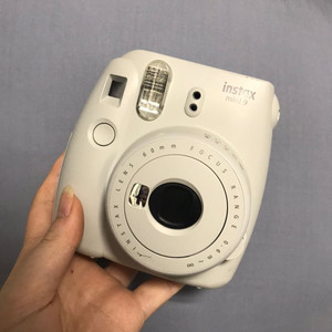 인스탁스 미니9