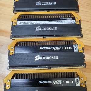 램 팝니다 급처 CORSAIR DDR4-3200 CL1