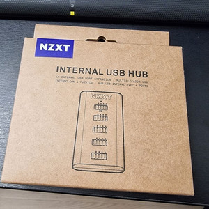 NZXT USB HUB 팝니다