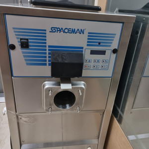 소프트 아이스크림 기계(SPACEMAN)