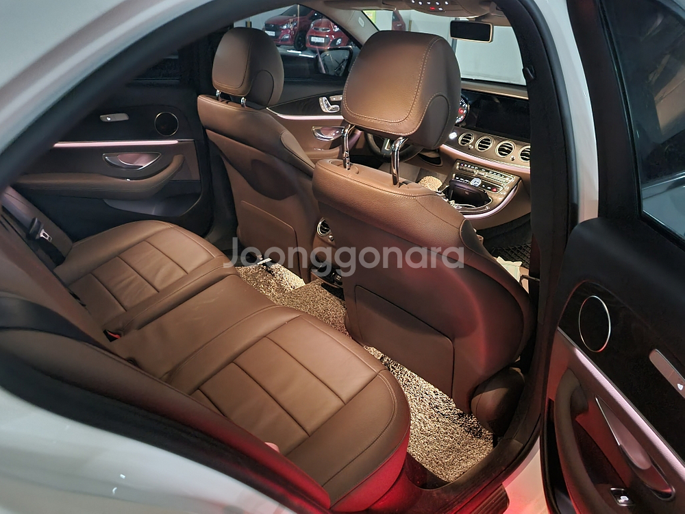 벤츠 W213 E220D E클레스 19년7월 완무 팜--3