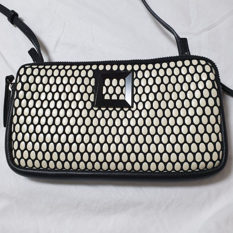 루즈앤 라운지--1