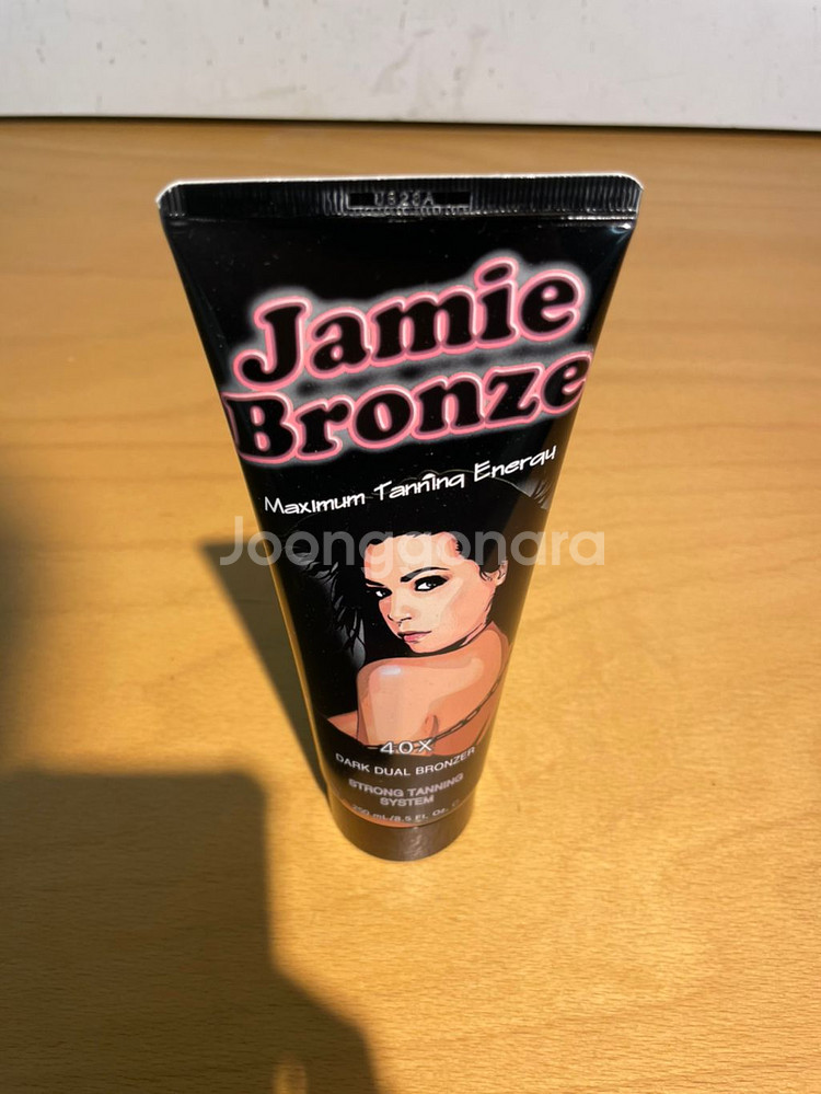 제이미브론즈 태닝로션 팝니다.--0