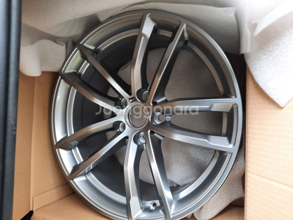 520D G30바디 초A급 18인치 중고휠 한짝--2