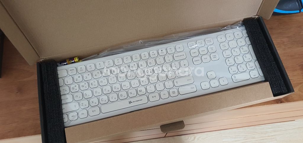 RF700 비프렌드 BT 무선키보드 팔아요.--0