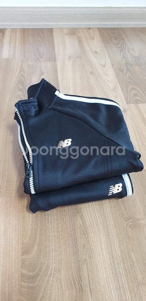 뉴발란스키즈 기모 트레이닝세트 145(초3,4) 택포--0