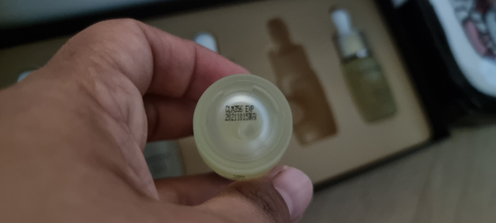 리리코스 수분앰플 외 팔아요.--1