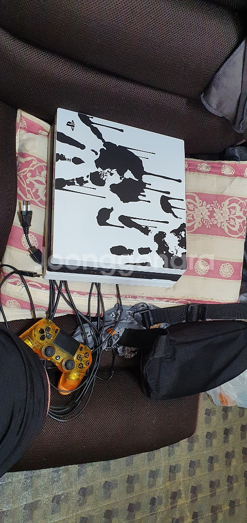 ps4 프로 팔아요 한정판--1