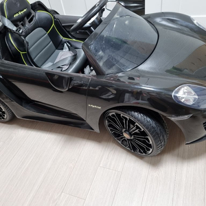 파파야 포르쉐918 Spyder 전동차 블랙