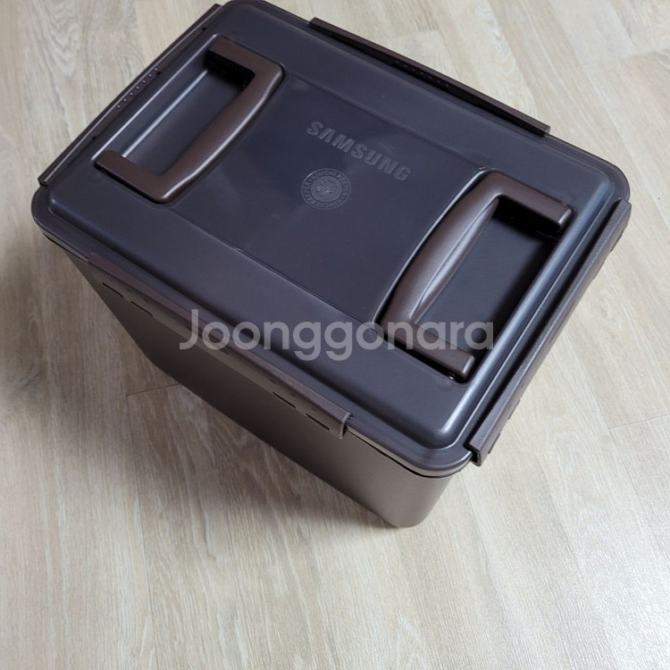 상성뚜껑형 김치냉장고용 김치토2개 새것 판매합니다--2