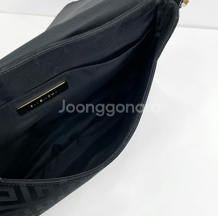 지방시가방 (정품)--3