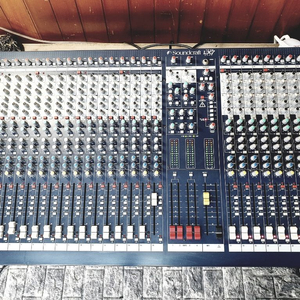 판매중고 Soundcraft LX7 II 24채널 믹서