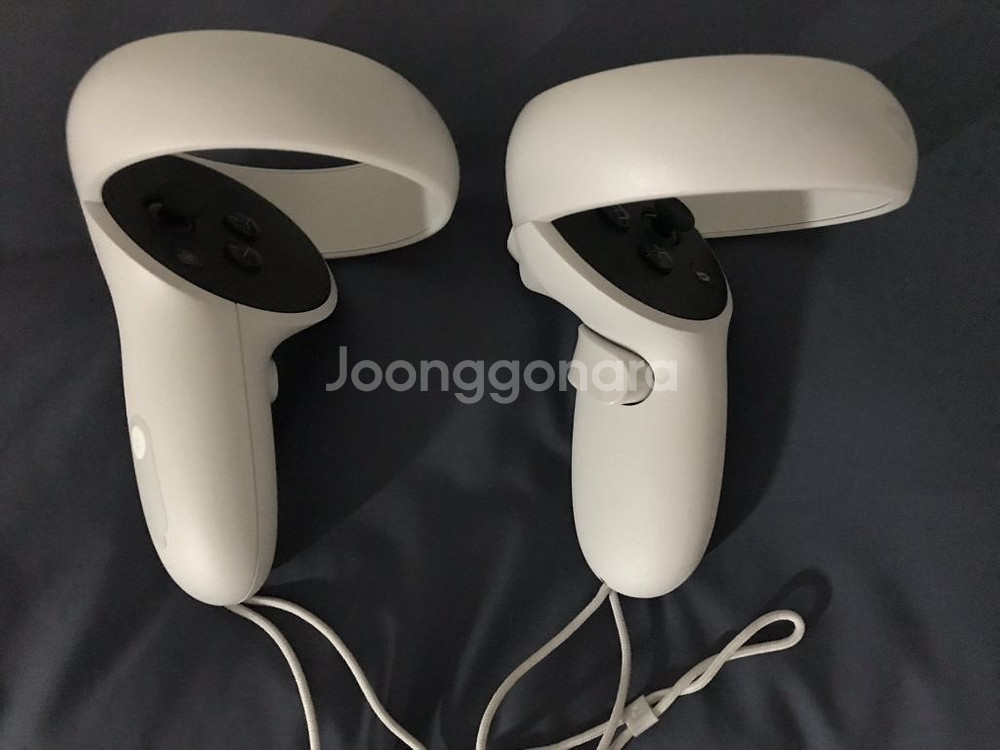 오큘러스 퀘스트2 64gb--2