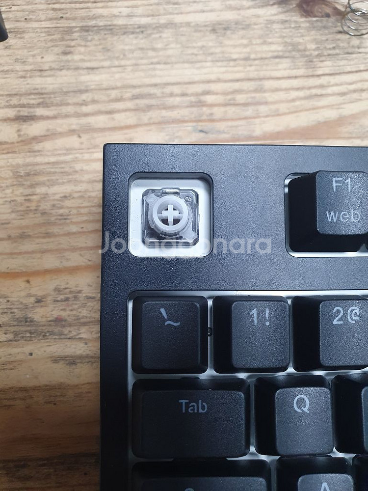 리얼포스 키보드 팝니다( RGB TKL)--1