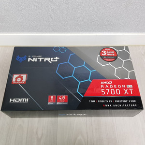라데온 5700 XT 상자