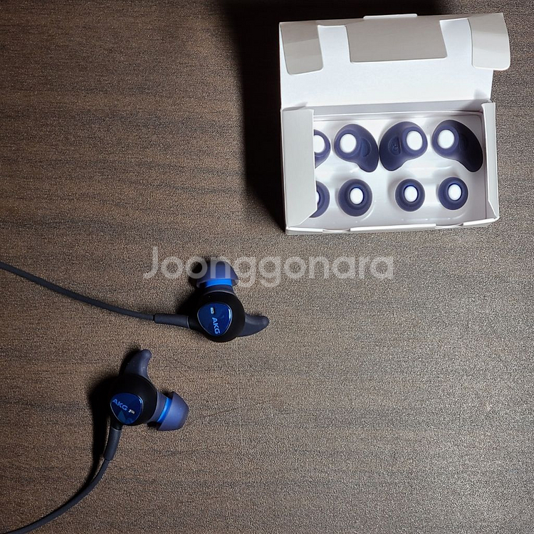 akg 노이즈캔슬링 이어폰--8
