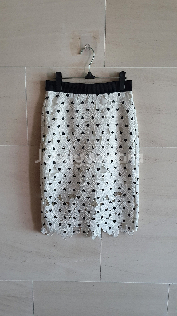(정품) SISLEY 레이스 펀칭 스커트--0