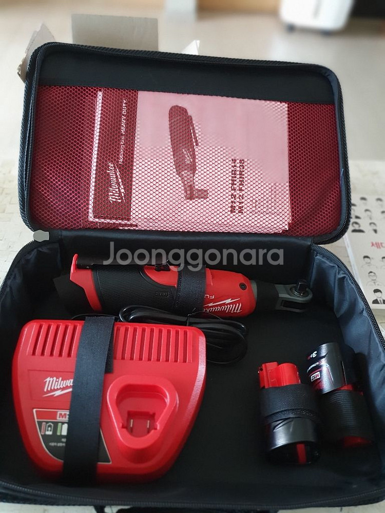 밀워키 M12 FHIR38 12V 3/8 라쳇 렌치--3