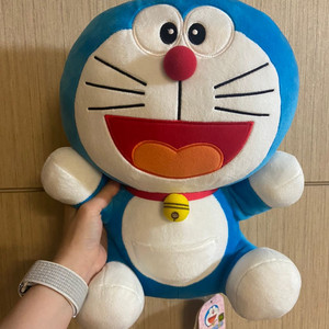 도라에몽 인형