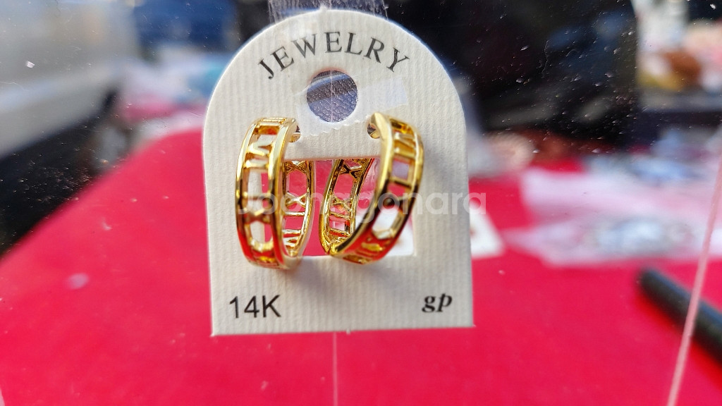 예쁜 18k 특수도금 귀걸이--1