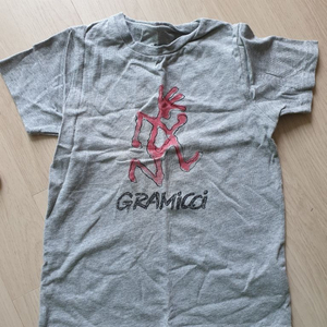 그라미치 티셔츠