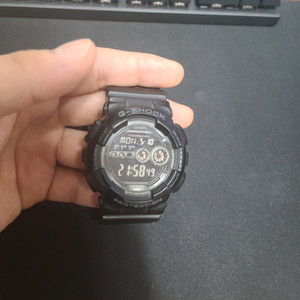 Casio 지샥 시계(gd-100) 팔아요