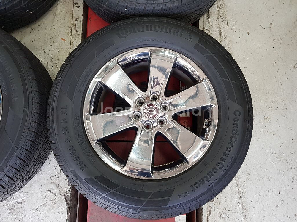 모하비 크롬 순정 18인치 휠타이어 판매합니다~--1