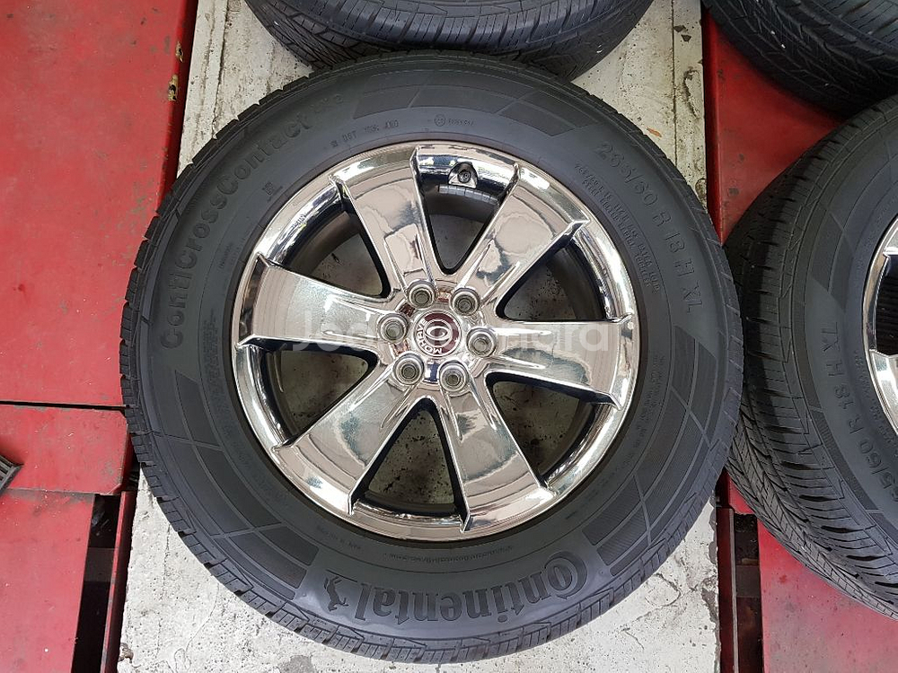 모하비 크롬 순정 18인치 휠타이어 판매합니다~--2