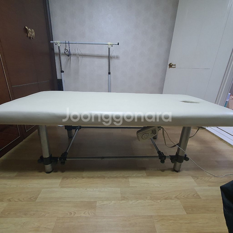 마사지 침대 판매합니다--1