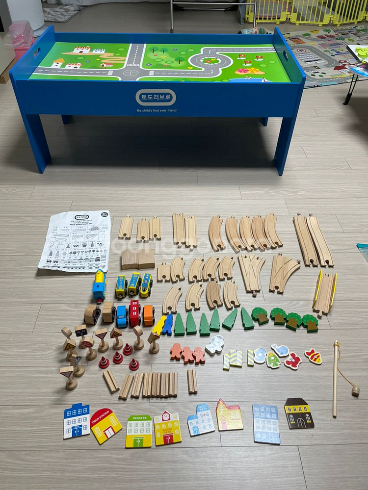 토도리브로원목기차세트90pcs--0