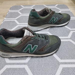 뉴발란스 uk577 us8 260 사이즈