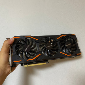 (개인) Gtx 1080 8g 기가바이트 3펜