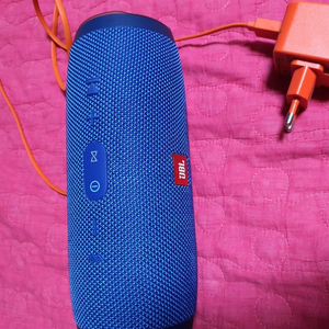 jbl charge3블루투스 스피커 팔아요