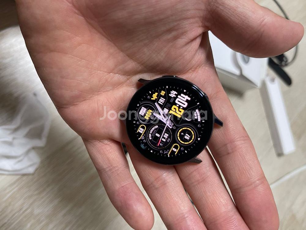 겔럭시 액티브2 스테인리스 44mm 블랙 lte 팝니다--2