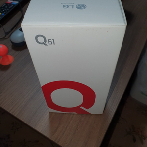 LG Q61미개봉 공기계 직거래가능