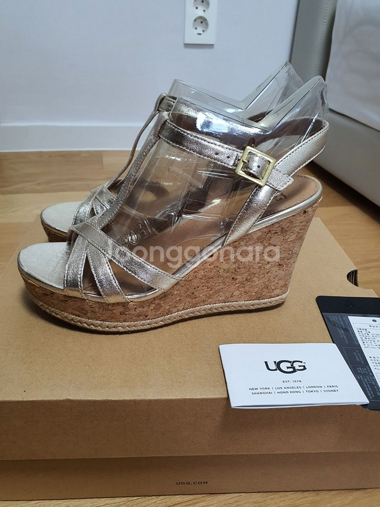 새상품 ugg 어그샌들--1