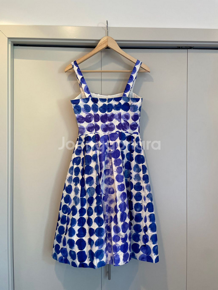 Kay Unger 드레스입니다.--1