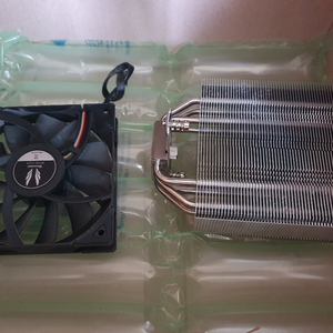 3rsys socoool RC400 쿨러 판매합니다.