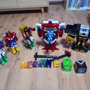 애니멀포스 0ㅡ10 과 무장큐브(반다이)