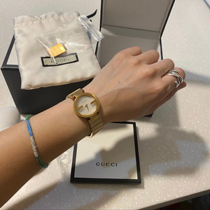 GUCCI 여자 구찌시계 YA133515 판매합니다.