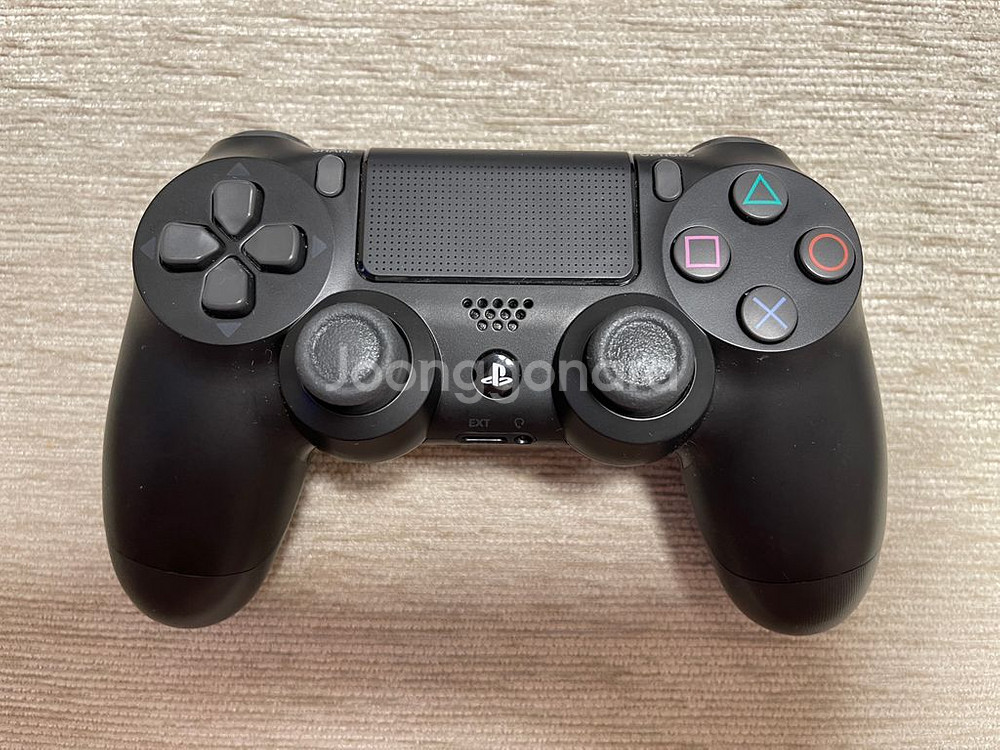 ps4 pro (CUH-7117B)--4