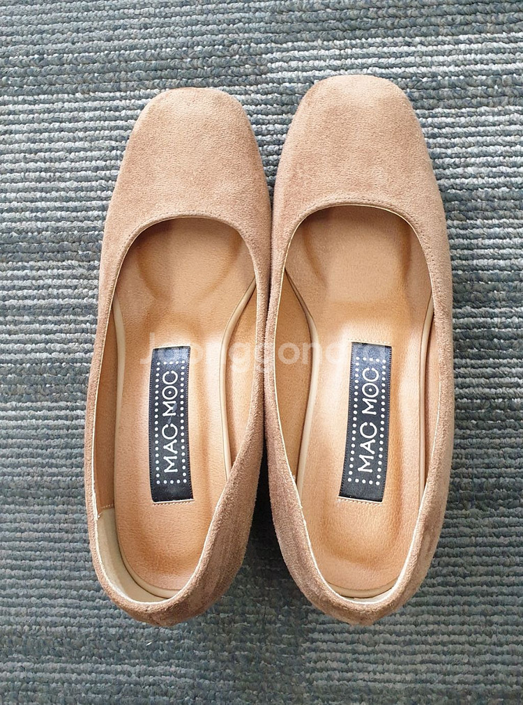 마크모크 스웨이드 펌프스 5cm (71000원 판매중)--3