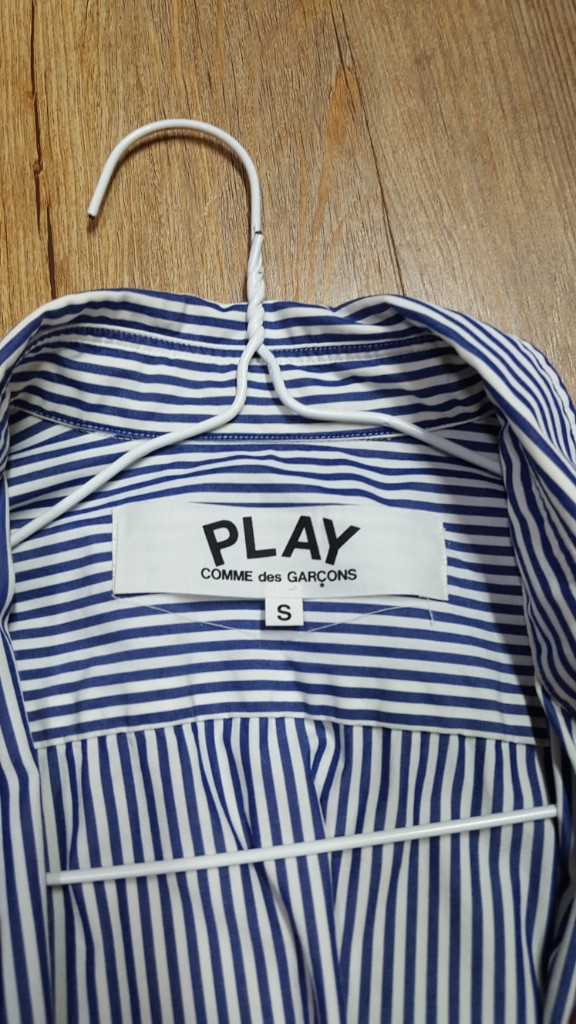 꼼데가르송 셔츠 s사이즈 팝니다.--1