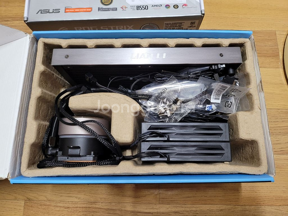 리안리 갤러해드 AIO 240 BLACK--1
