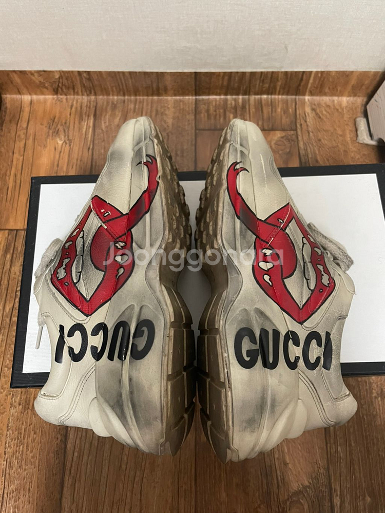 정품 구찌 라이톤 입술더티 250~255 팝니다--5